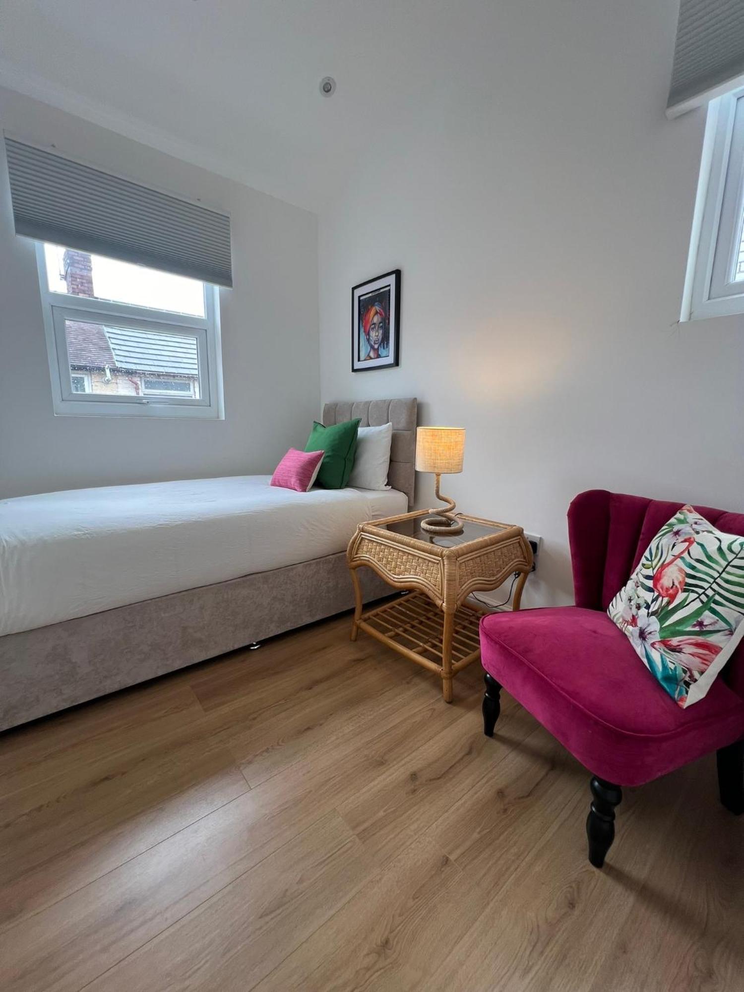 2025 Award Winner Cherry House - 4 Bedrooms Liverpool