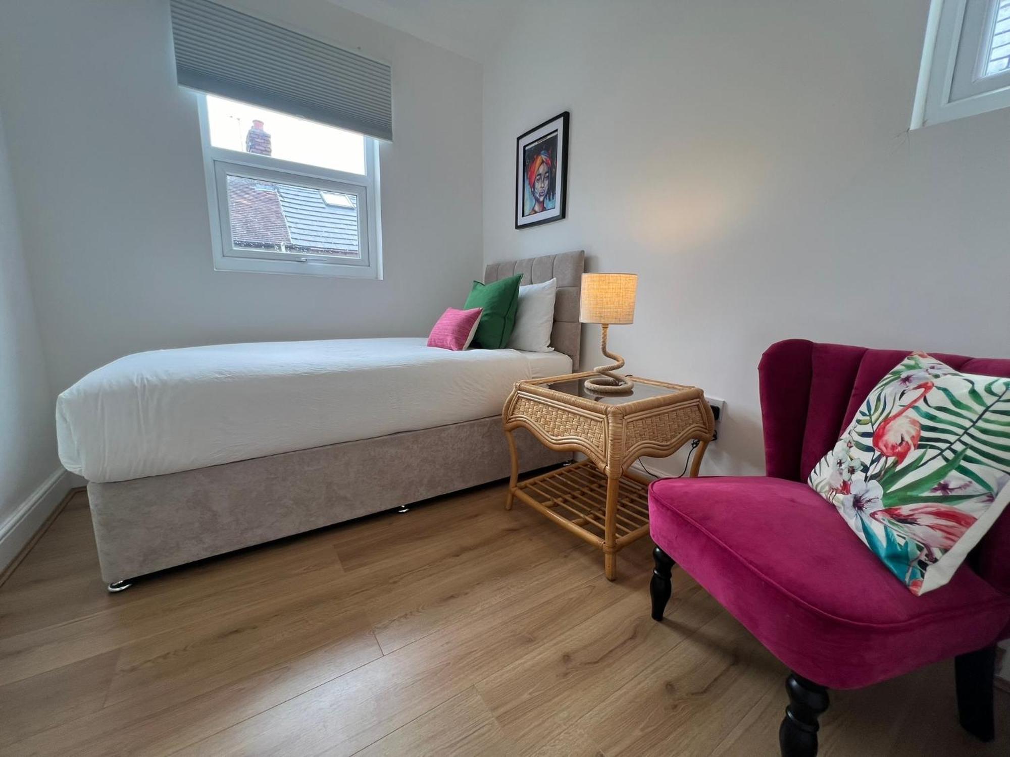 2025 Award Winner Cherry House - 4 Bedrooms Liverpool