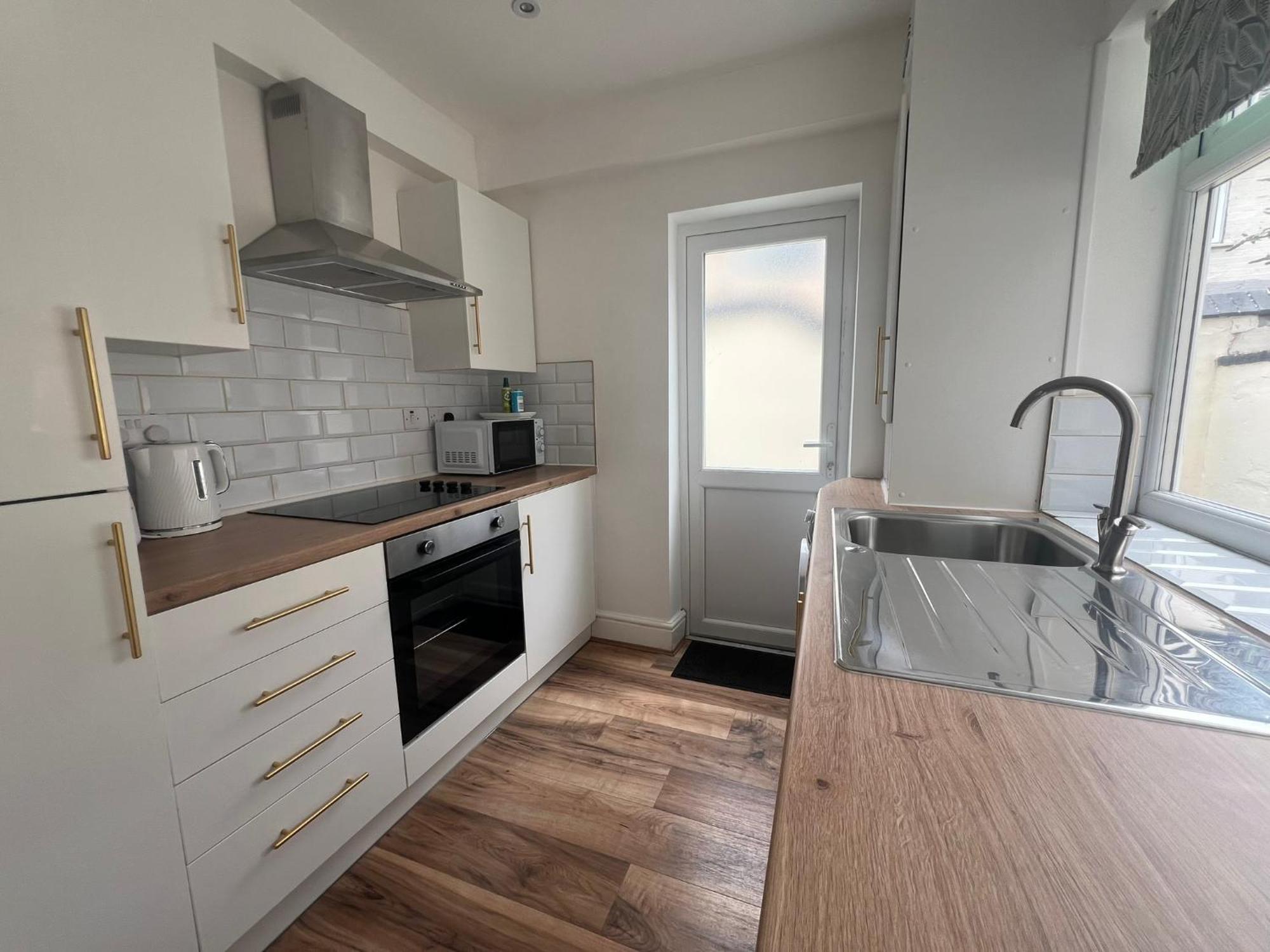 2025 Award Winner Cherry House - 4 Bedrooms Holiday home Liverpool