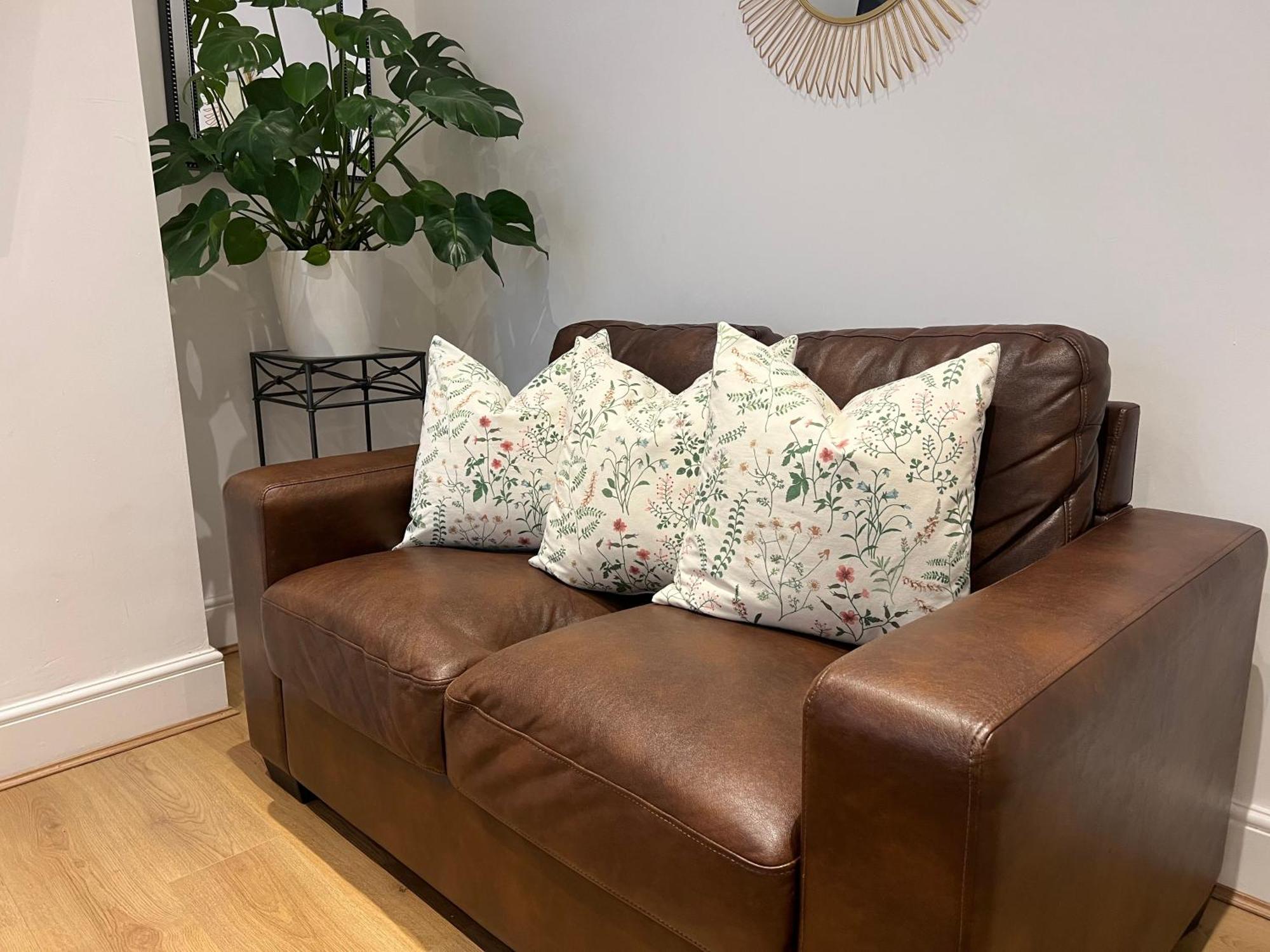 2025 Award Winner Cherry House - 4 Bedrooms Holiday home