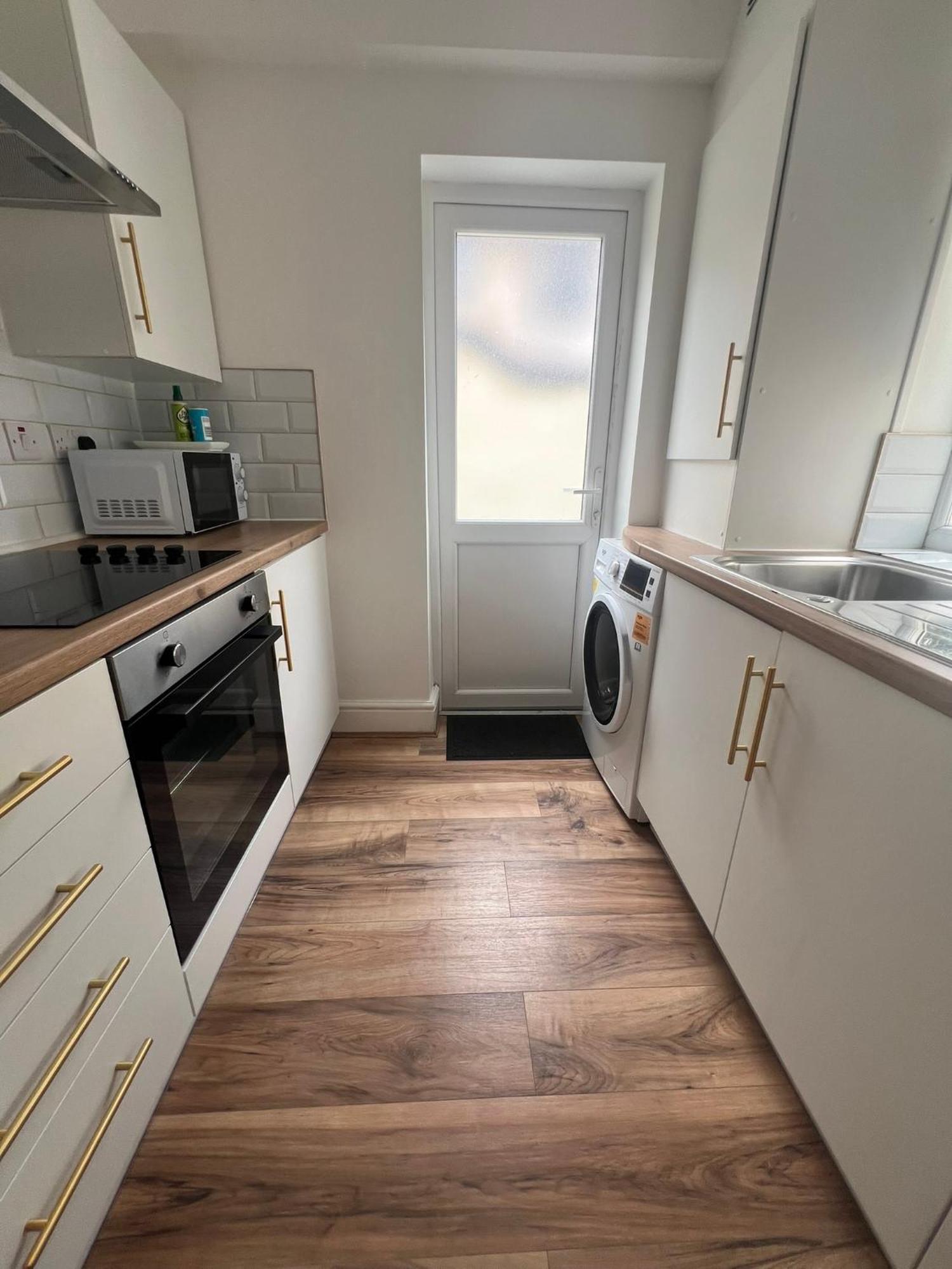 2025 Award Winner Cherry House - 4 Bedrooms Holiday home